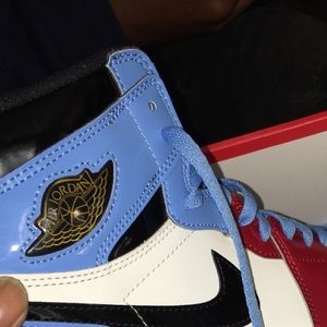 Meet your Posher, James